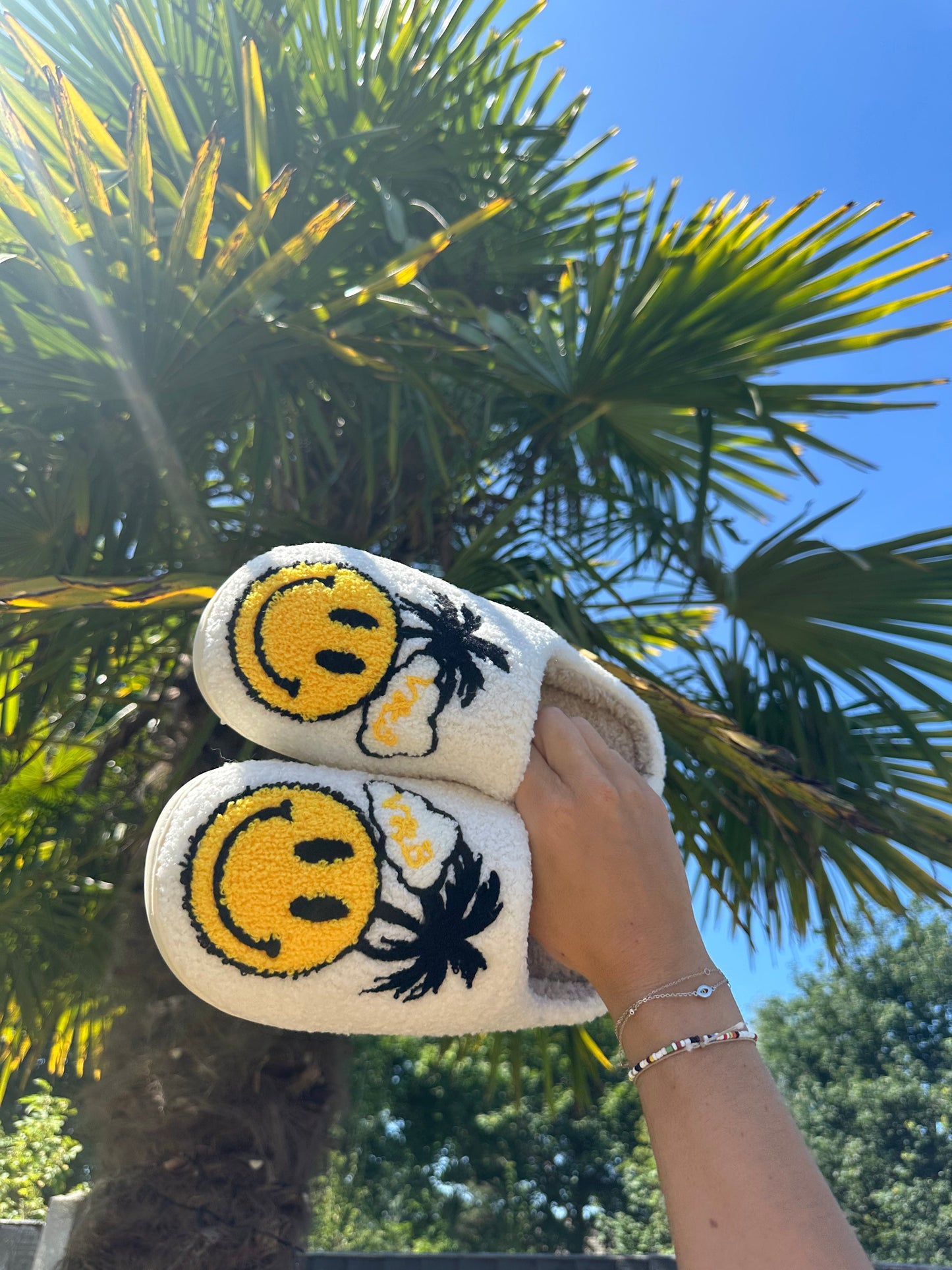 Butter yellow palms