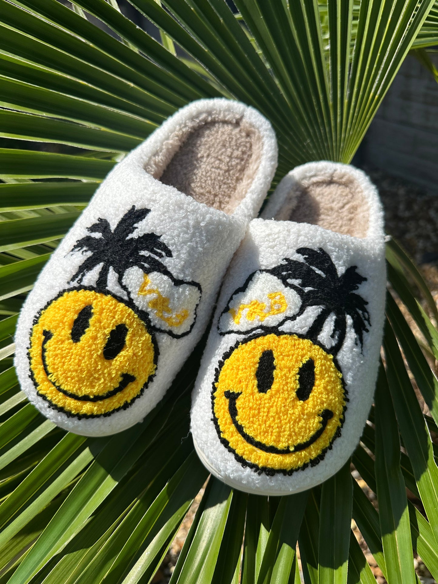 Butter yellow palms