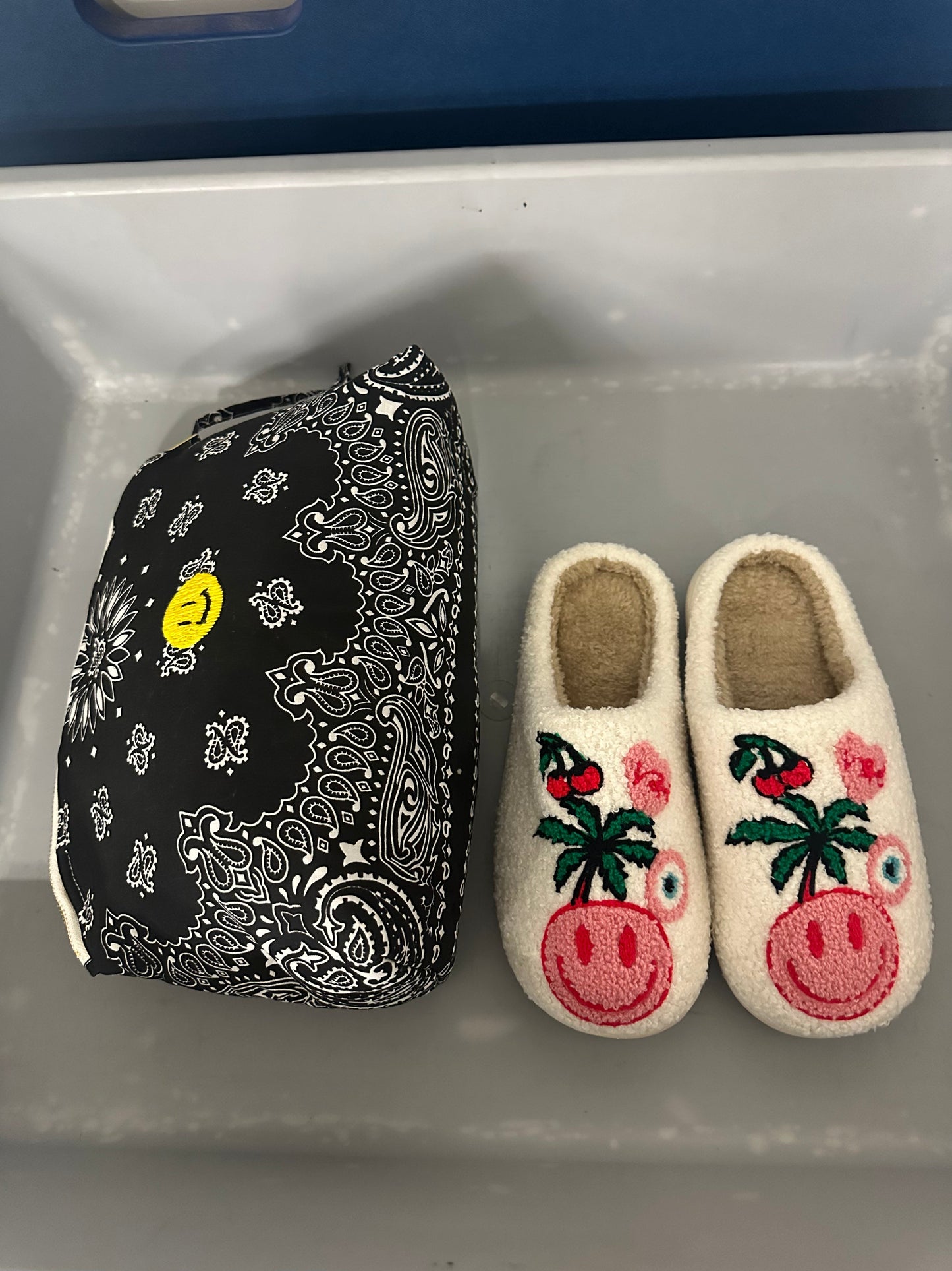 Smiley face pouch