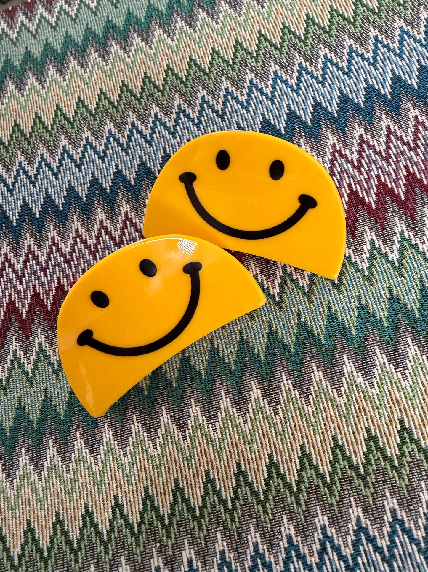 Smiley Face Claw Clip
