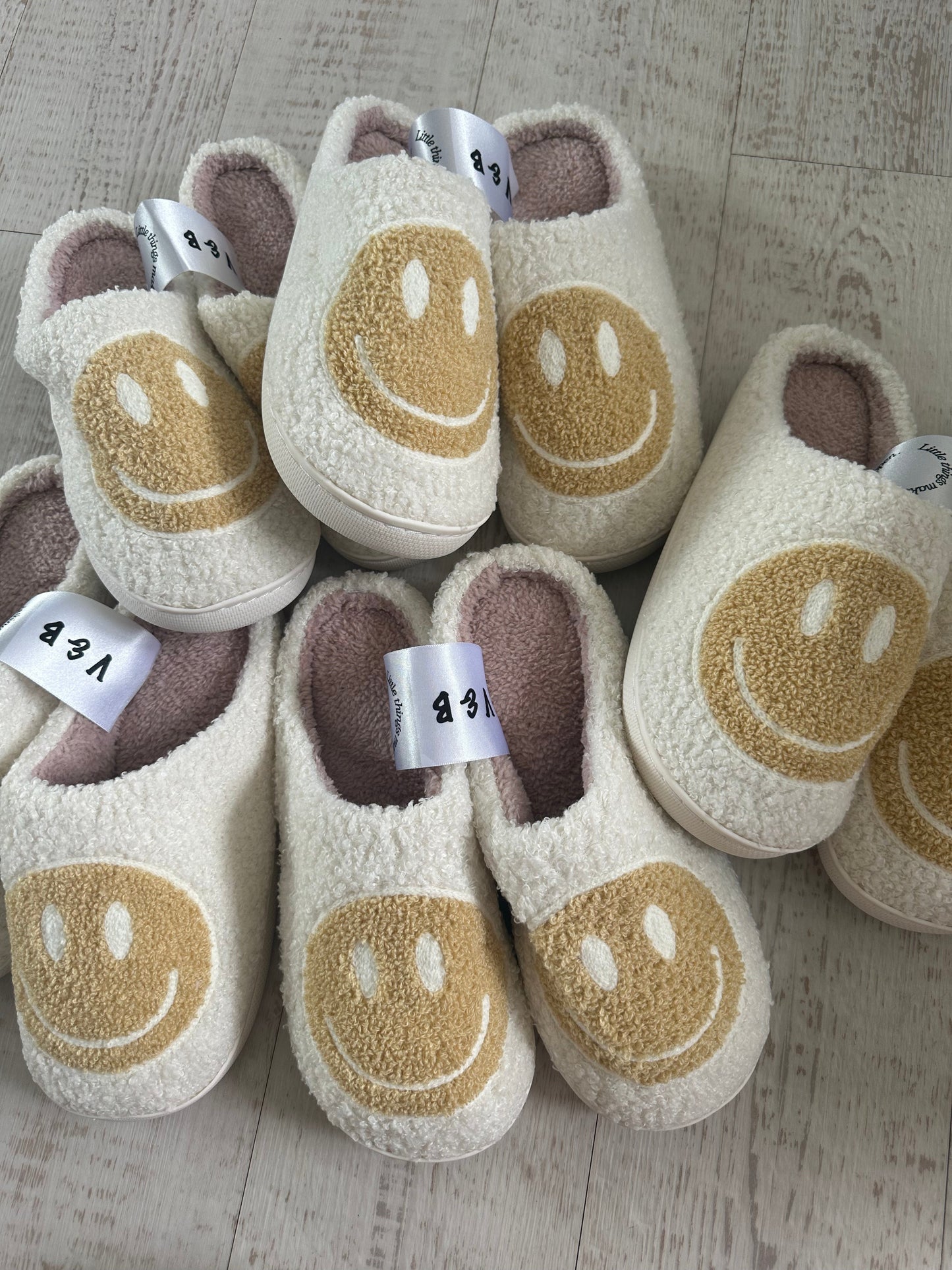 Beige Smiley